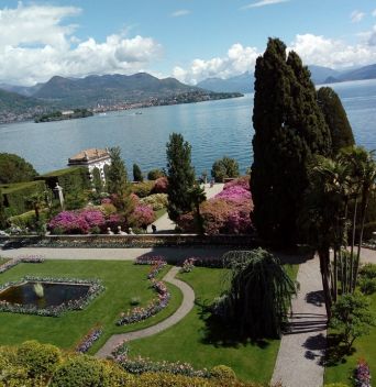 ИТАЛИЯ - очарованието на италианските езера с включени всички посещения