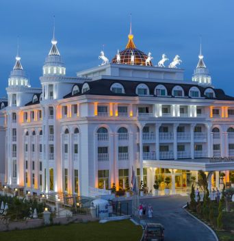 SIDE ROYAL PALACE