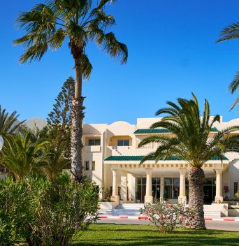 LES QUATRE SAISONS (ex. BAYA BEACH)
