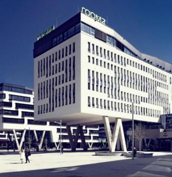 Roomz Vienna Superior или подобен