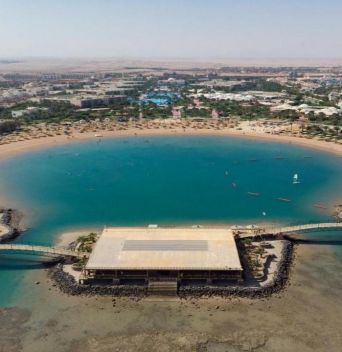 Desert Rose Resort Premium