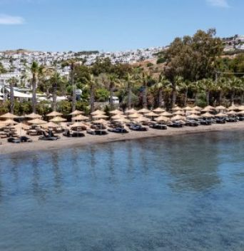 GOLDEN BEACH HOTEL