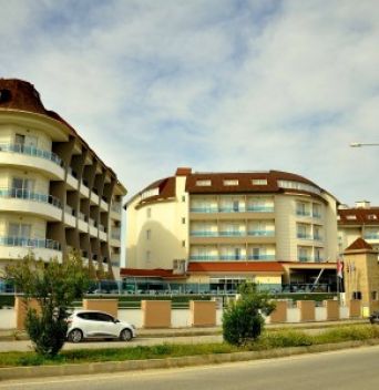RAMADA RESORT BY WYNDHAM SIDE