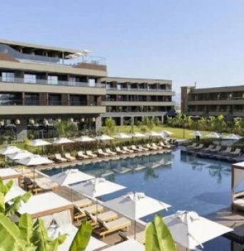 JACARANDA LUXURY RESORT
