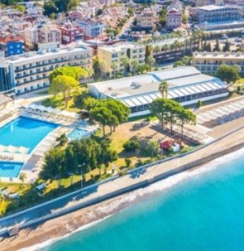 ROYAL BEACH CLUB