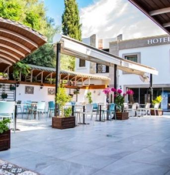 BLUE BAY HOTEL