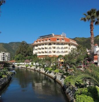 FORTUNA BEACH HOTEL