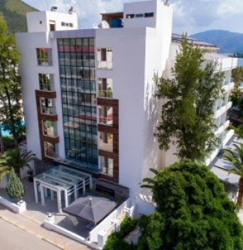 SUPREME BEACH HOTEL