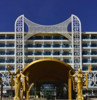 AZURA DELUXE RESORT & SPA HOTEL
