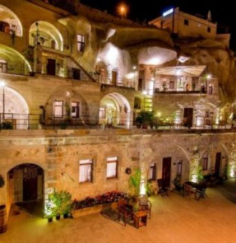 HERA CAVE SUITES