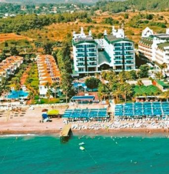 CONCORDIA CELES HOTEL