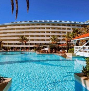 CRYSTAL ADMIRAL RESORT
