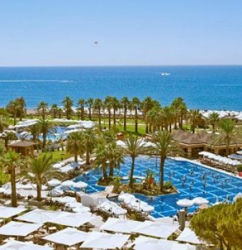 CRYSTAL TAT BEACH GOLF RESORT & SPA