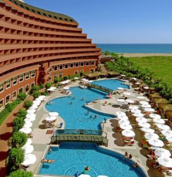 DELPHIN PALACE HOTEL