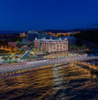 ARIA RESORT & SPA HOTEL