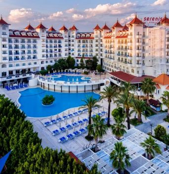 SERENIS HOTEL